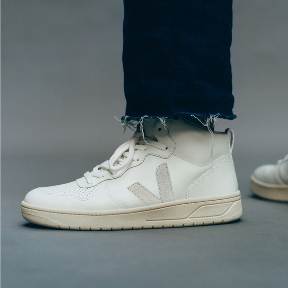 Veja White V-15 Leather High-Top Sneakers - Picture 4 of 5